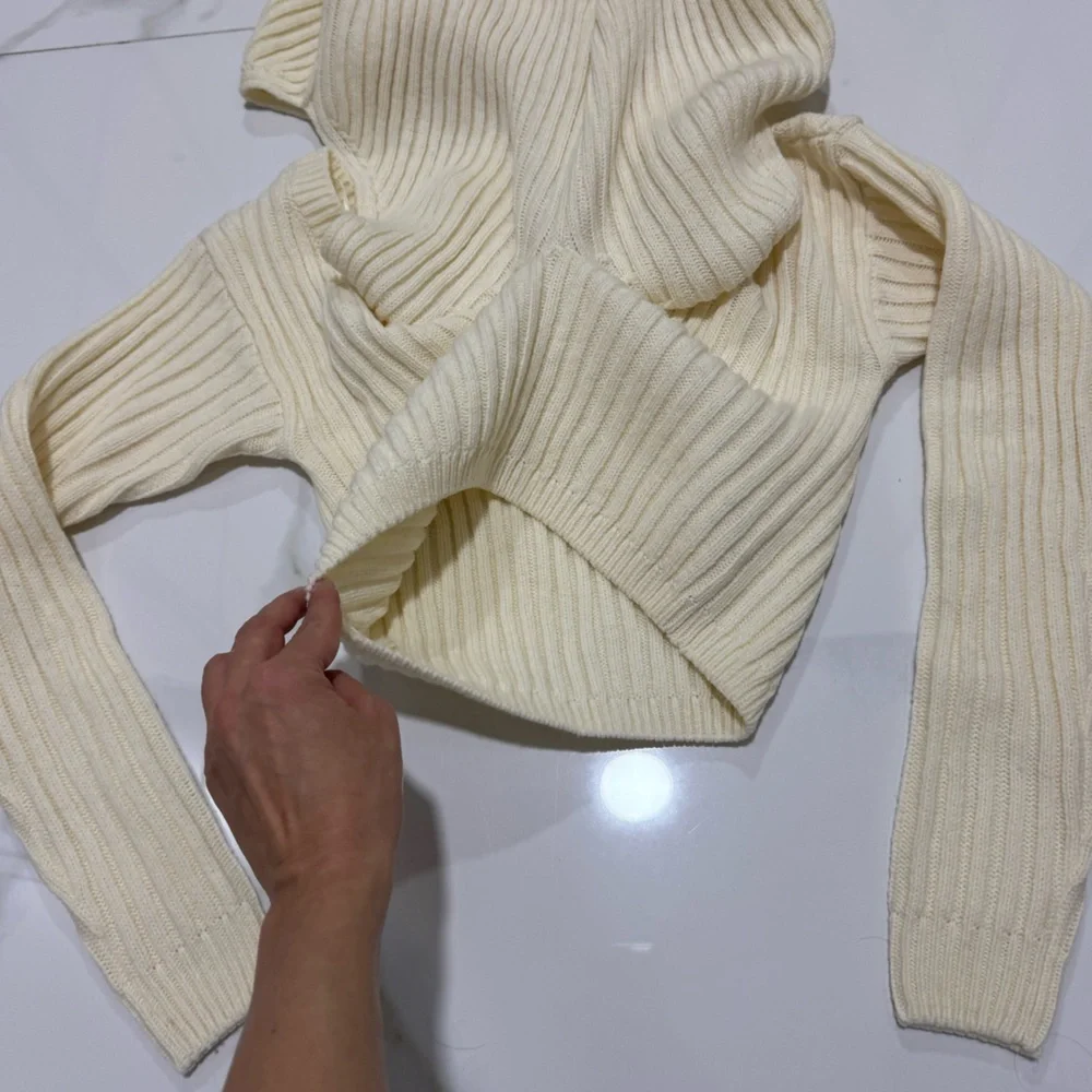 PINKO Sweater Dress with cut out shoulders - Picture 5 of 8